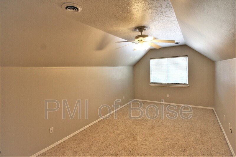 Heart of Meridian Family Home in a Great Neighborhood. property image