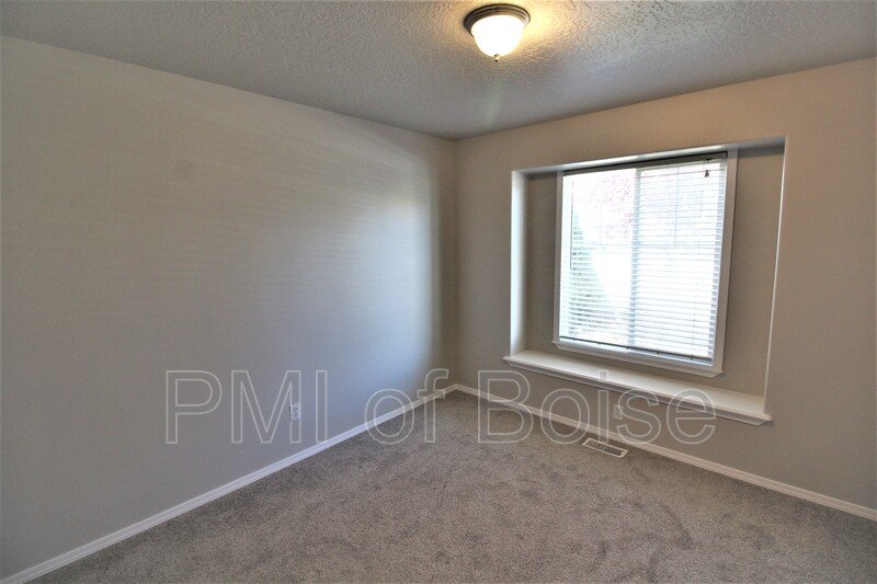 Heart of Meridian Family Home in a Great Neighborhood. property image