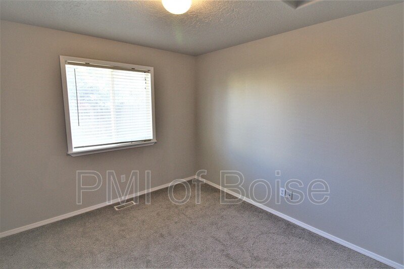 Heart of Meridian Family Home in a Great Neighborhood. property image