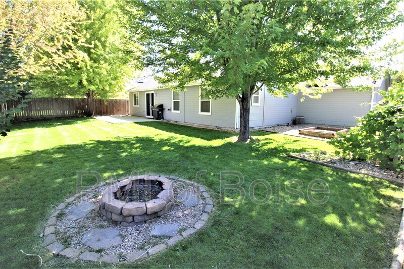 Heart of Meridian Family Home in a Great Neighborhood. property image