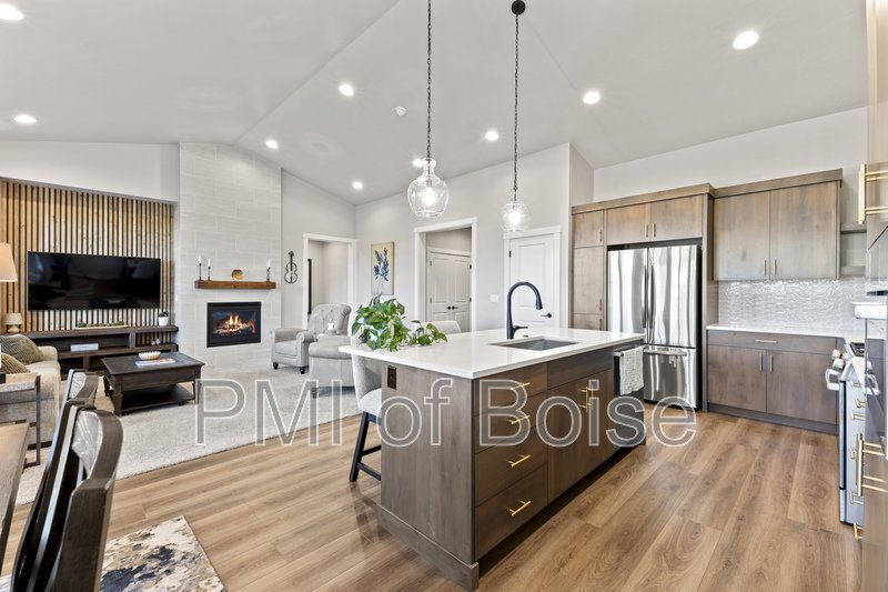 Nothing Beats This Charmer! property image