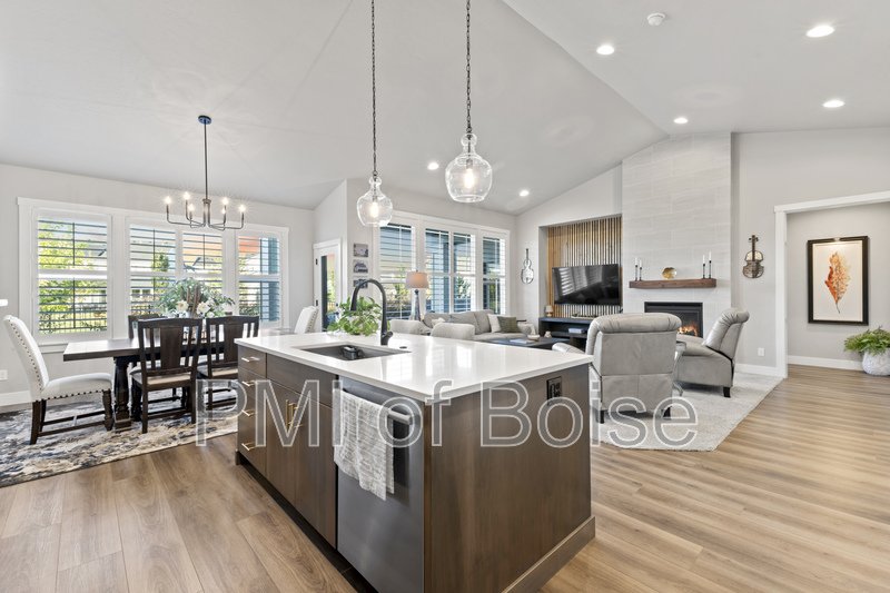 Nothing Beats This Charmer! property image