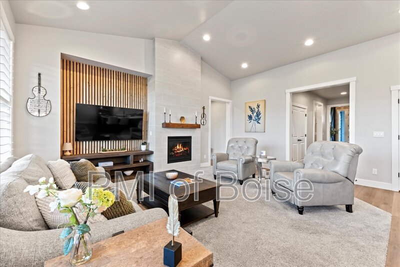 Nothing Beats This Charmer! property image