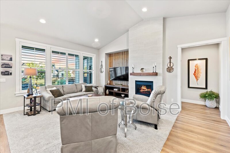 Nothing Beats This Charmer! property image
