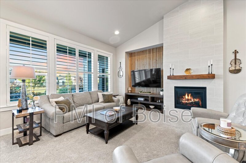 Nothing Beats This Charmer! property image