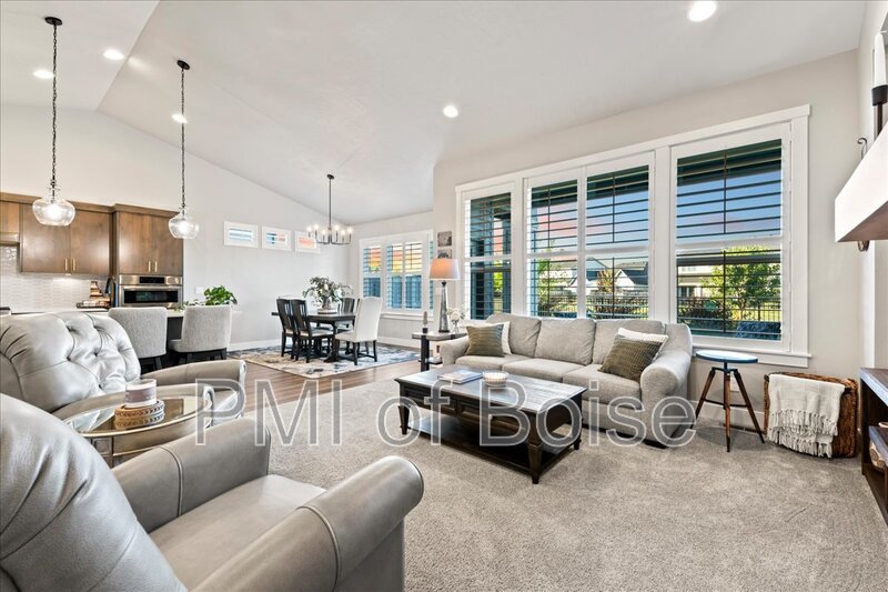 Nothing Beats This Charmer! property image