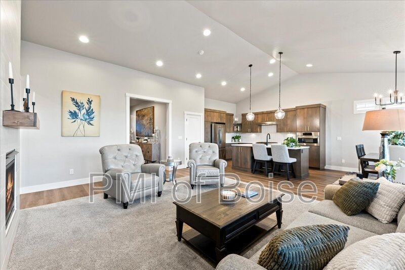 Nothing Beats This Charmer! property image