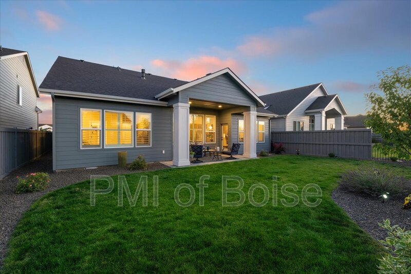 Nothing Beats This Charmer! property image