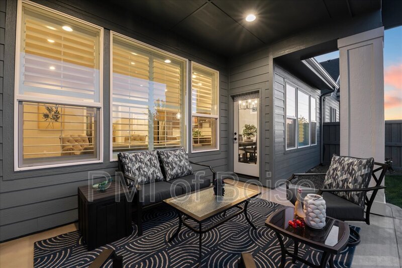 Nothing Beats This Charmer! property image
