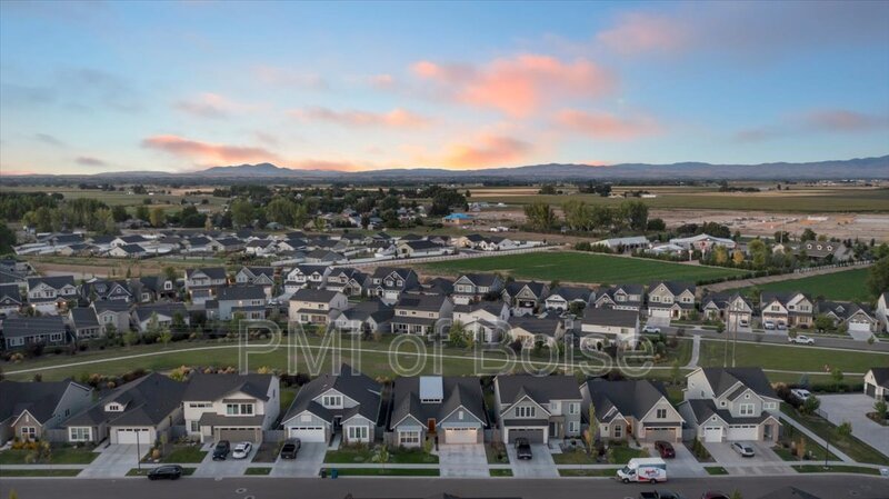 Nothing Beats This Charmer! property image