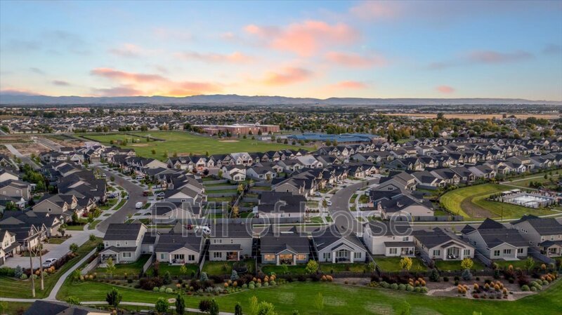 Nothing Beats This Charmer! property image