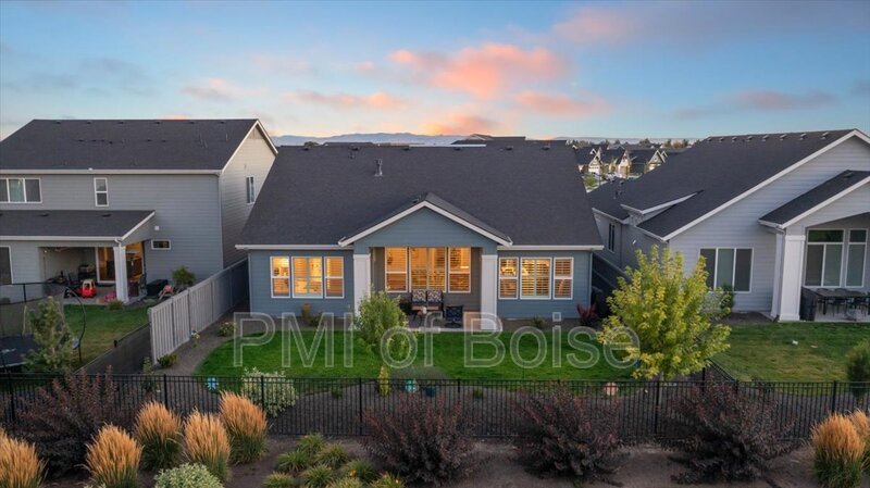 Nothing Beats This Charmer! property image