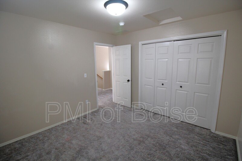 Very Clean and Well Kept Central Meridian Townhome property image