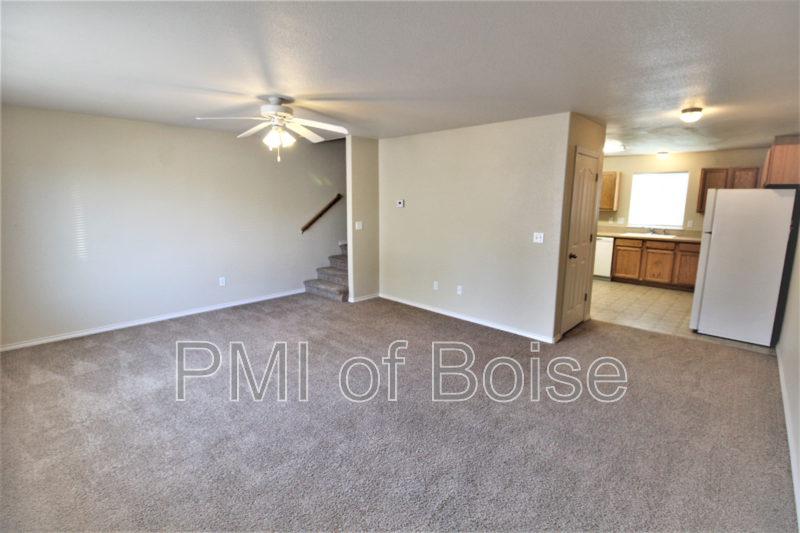 Central Nampa 3bed/1.5bath Townhome property image