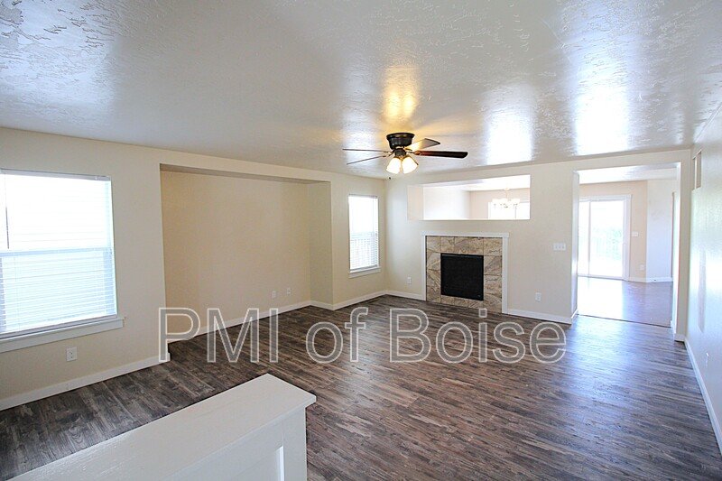 Large South Meridian Home with Lawn Care Included. property image