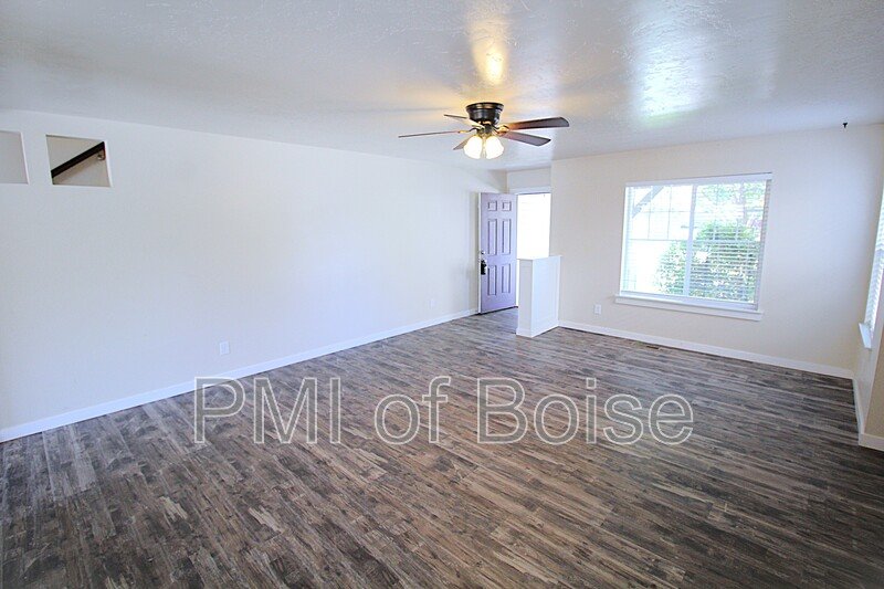 Large South Meridian Home with Lawn Care Included. property image