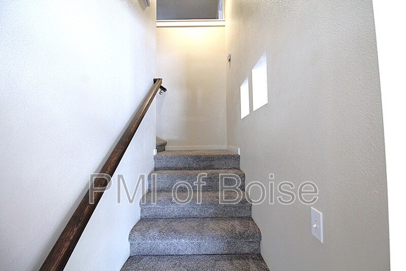 Large South Meridian Home with Lawn Care Included. property image