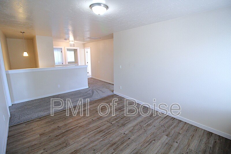 Large South Meridian Home with Lawn Care Included. property image