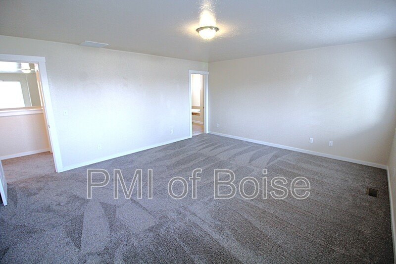 Large South Meridian Home with Lawn Care Included. property image